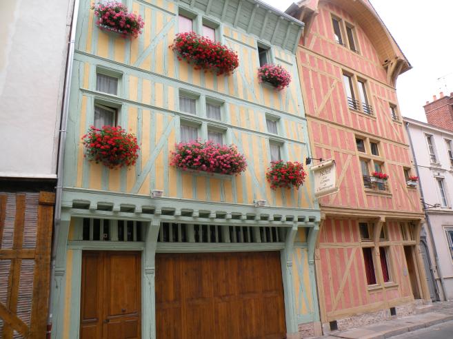  fleurs aux fenêtres